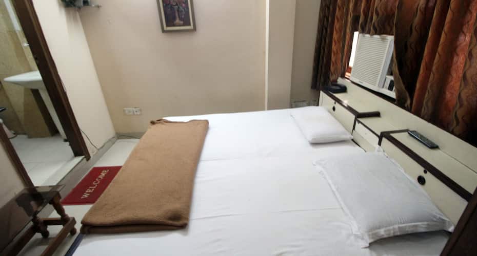 South Delhi Metro Bed and Breakfast, New Delhi 5